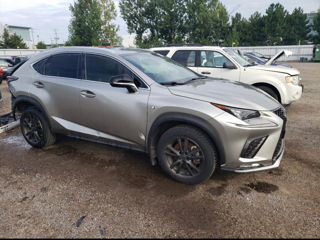 Lexus nx300h foto 2