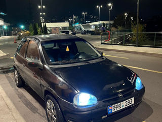 Opel Corsa foto 2