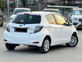 Toyota Yaris foto 4