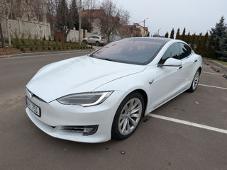 Tesla Model S foto 6