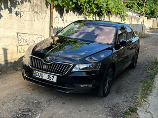 Skoda Superb foto 7