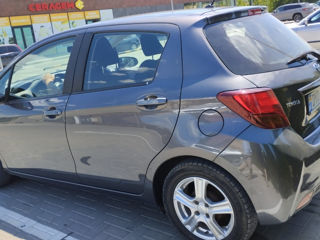 Toyota Yaris foto 4