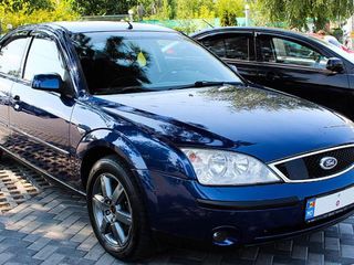 Ford Mondeo foto 7