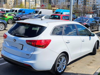 KIA Ceed Sw foto 10