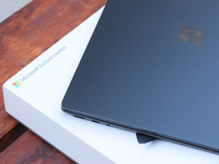 Microsoft Surface Laptop 2/ Core I5 8250U/ 8Gb Ram/ 256Gb SSD/ 13.3" PixelSense Touch!!! foto 15