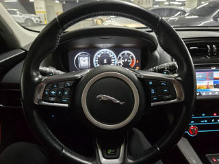 Jaguar F-PACE foto 7