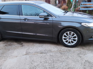 Ford Mondeo foto 5