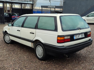 Volkswagen Passat foto 3