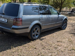 Volkswagen Passat foto 2