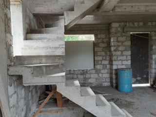 Бетонные лестницы scari din beton armat
