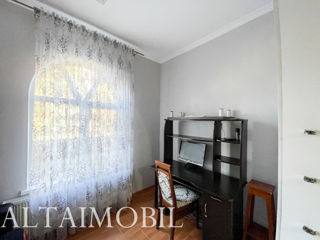 Apartament cu 3 camere, 108 m², Buiucani, Chișinău foto 7