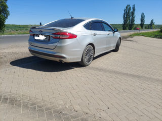 Ford Fusion фото 4