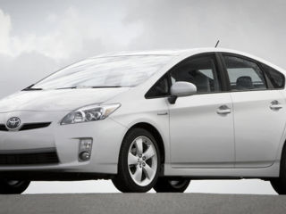 Запчасти на Toyota Prius 20/30/50/V foto 2