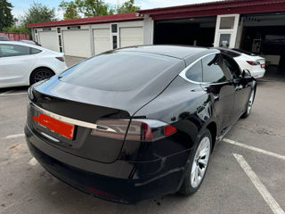 Tesla Model S foto 3