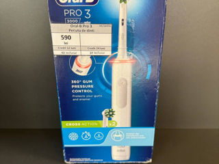 Oral-B Pro 3 Periuta de dinti 590lei