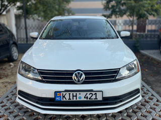 Volkswagen Jetta foto 2