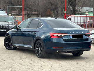 Skoda Superb foto 3