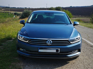 Volkswagen Passat foto 1