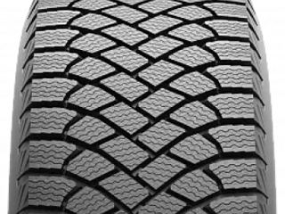 Maxxis Premitra Ice 5, 215 / 55 R17