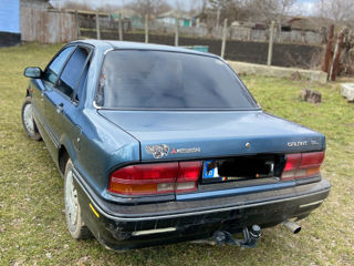 Mitsubishi Galant foto 2