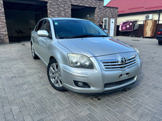 Avensis T-25 restyling