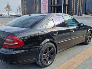 Mercedes E-Class foto 7