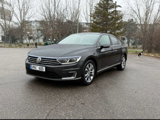 Volkswagen Passat foto 2