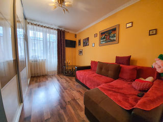 Apartament cu reparatie si mobila, etajul 2 din 5, cotilet ! foto 1