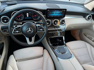 Mercedes GLC foto 10