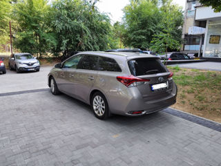 Toyota Auris foto 2