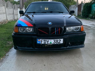 BMW 3 Series foto 5