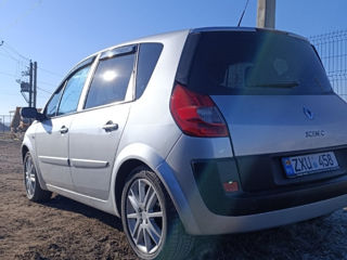 Renault Scenic foto 8