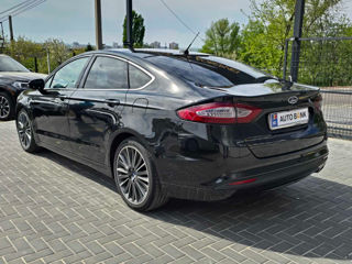 Ford Fusion foto 7