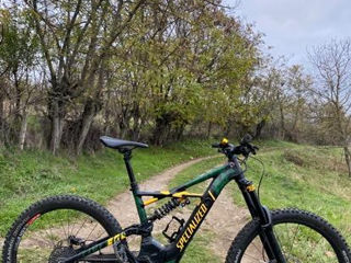 Vând specialized kenevo 2019 foto 2