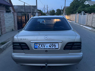 Mercedes E-Class foto 3