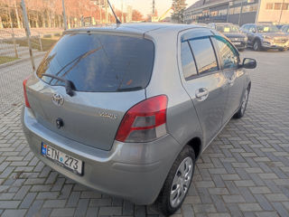 Toyota Yaris foto 4