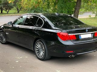 BMW 7 Series foto 4