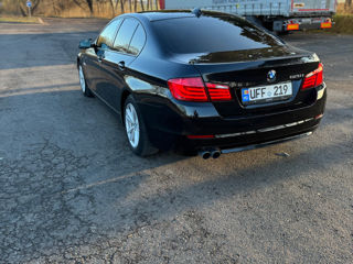 BMW 5 Series foto 4