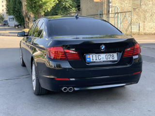 BMW 5 Series foto 4