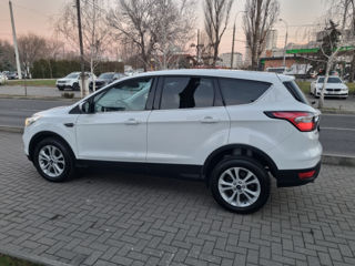 Ford Kuga foto 8