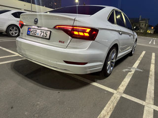 Volkswagen Jetta foto 6