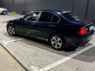 BMW 3 Series foto 5