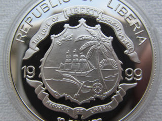 Серебряные монеты с изображением кораблей foto 8