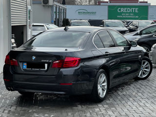 BMW 5 Series foto 3