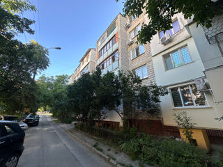 Apartament cu 1 cameră, 34 m², Botanica, Chișinău foto 11