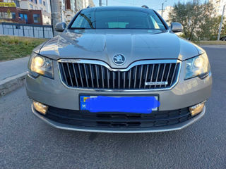 Skoda Superb foto 3