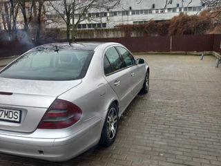 Mercedes E-Class foto 3