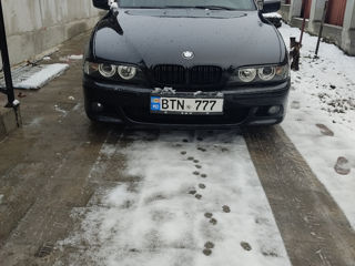 BMW 5 Series foto 3