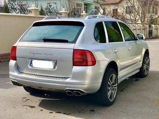 Porsche Cayenne foto 1