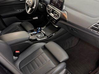 BMW iX3 foto 9